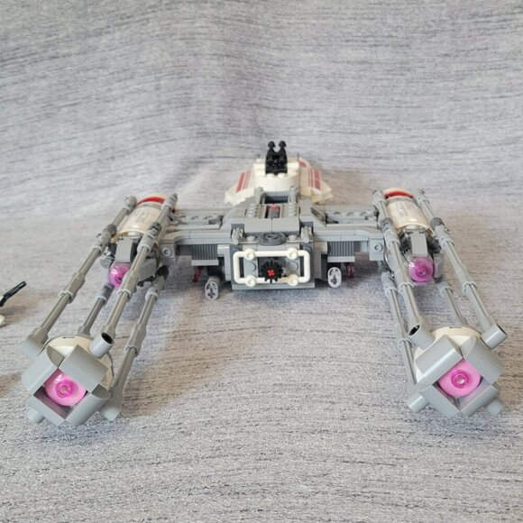 LEGO Star Wars: Resistance Y-Wing Starfighter (75249) - Picture 11 of 12